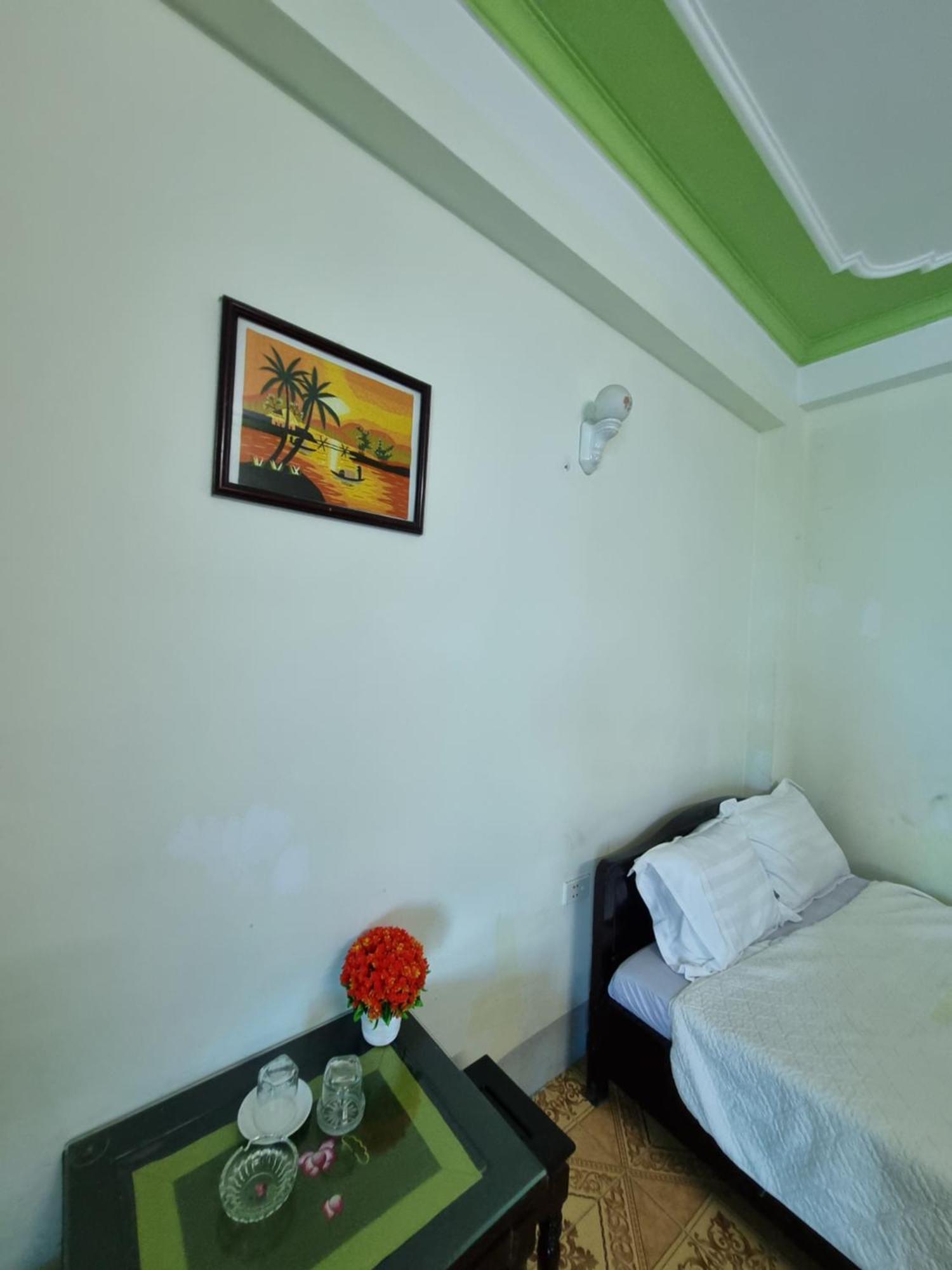 Khach San Vien Dong Hotel Cửa Lô Bagian luar foto